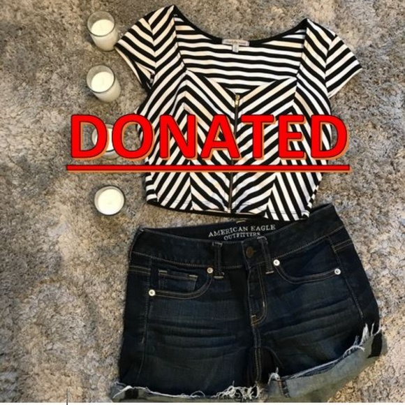 Charlotte Russe Tops - DONATED @markwelch376 - Charlotte Russe Crop Top